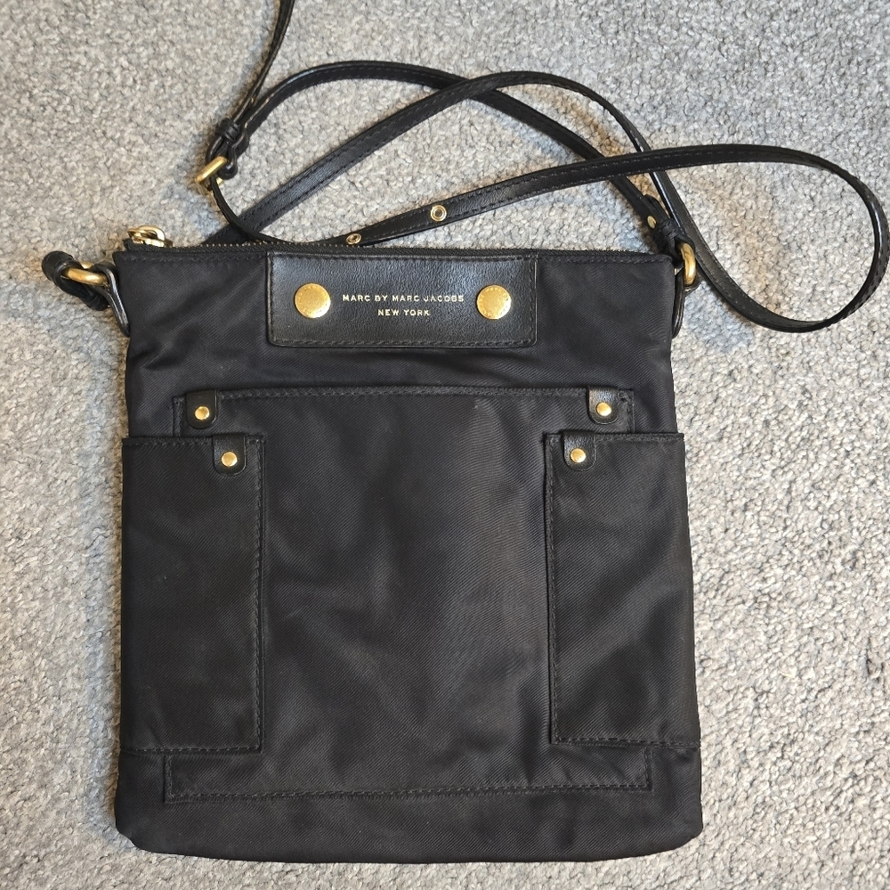 Marc Jacobs Black Gold Hardware Shoulder Bag Crossbody